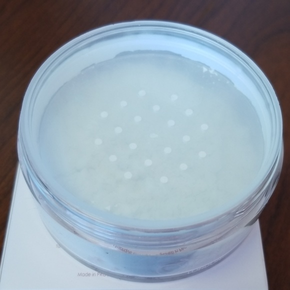 Ciate Translucent Powder - Picture 3 of 3